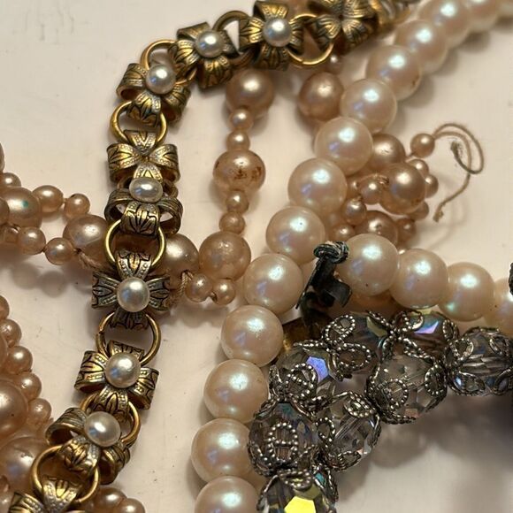 Mixed Lot of Vintage and Fashion Beaded Jewelry for Crafts / Repairs - Picture 4 of 5